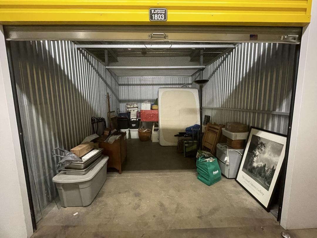 Storage Unit Auction in Des Plaines, IL at Safeguard Self Storage Des